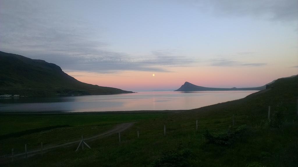 Urdartindur Guesthouse And Cottages Northurfjorthur Εξωτερικό φωτογραφία