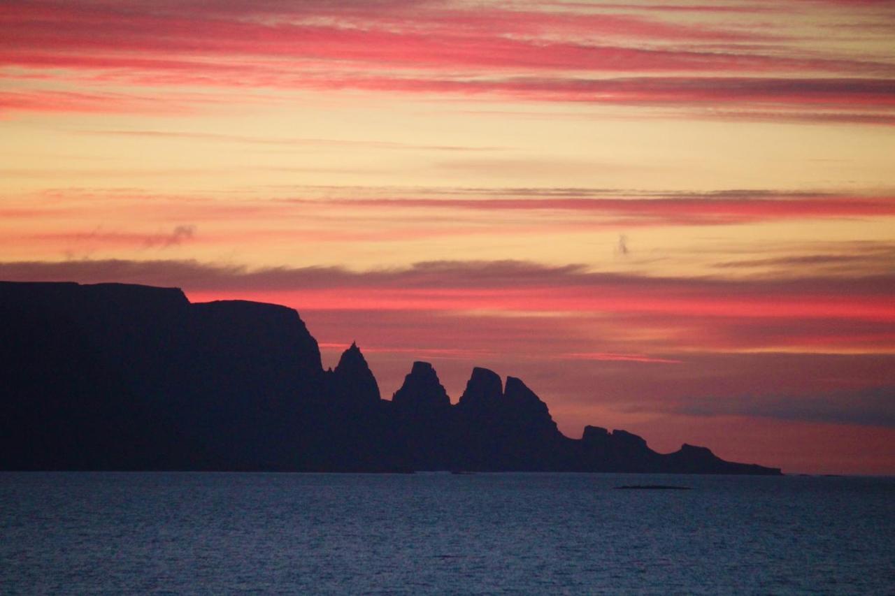Urdartindur Guesthouse And Cottages Northurfjorthur Εξωτερικό φωτογραφία